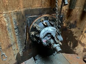 写真２　M2146-1推進施工状況（推進機到達）